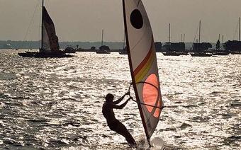 Windsurfing może być też romantyczny...