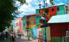 Kolorowa dzielnica tanga Buenos Aires.