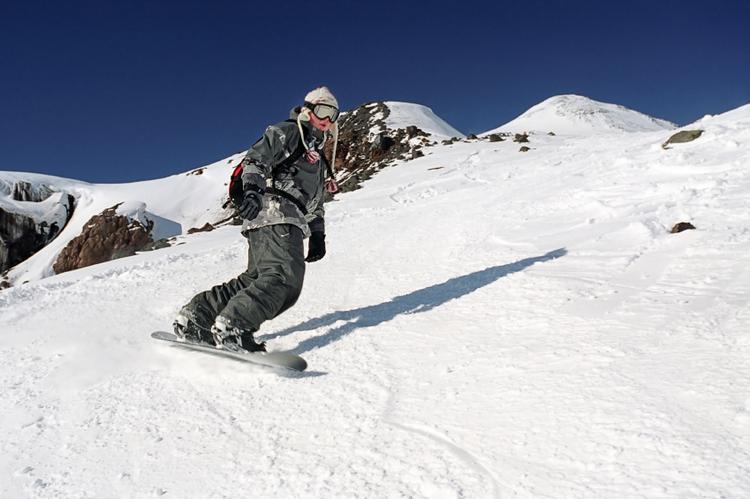Snowboard na stokach w okolicach Soczi