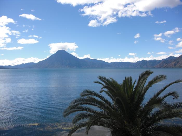 Wulkany widać z prawie każdego miejsca w Antigui