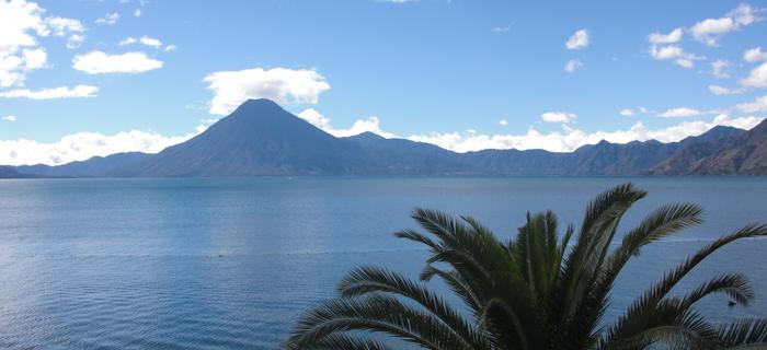 Wulkany widać z prawie każdego miejsca w Antigui
