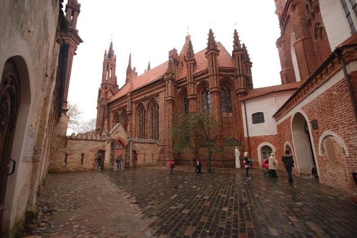 Średniowieczny kościół św. Anny