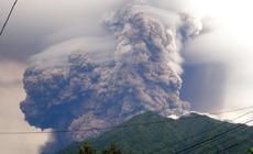Wybuch wulkanu w Indonezji