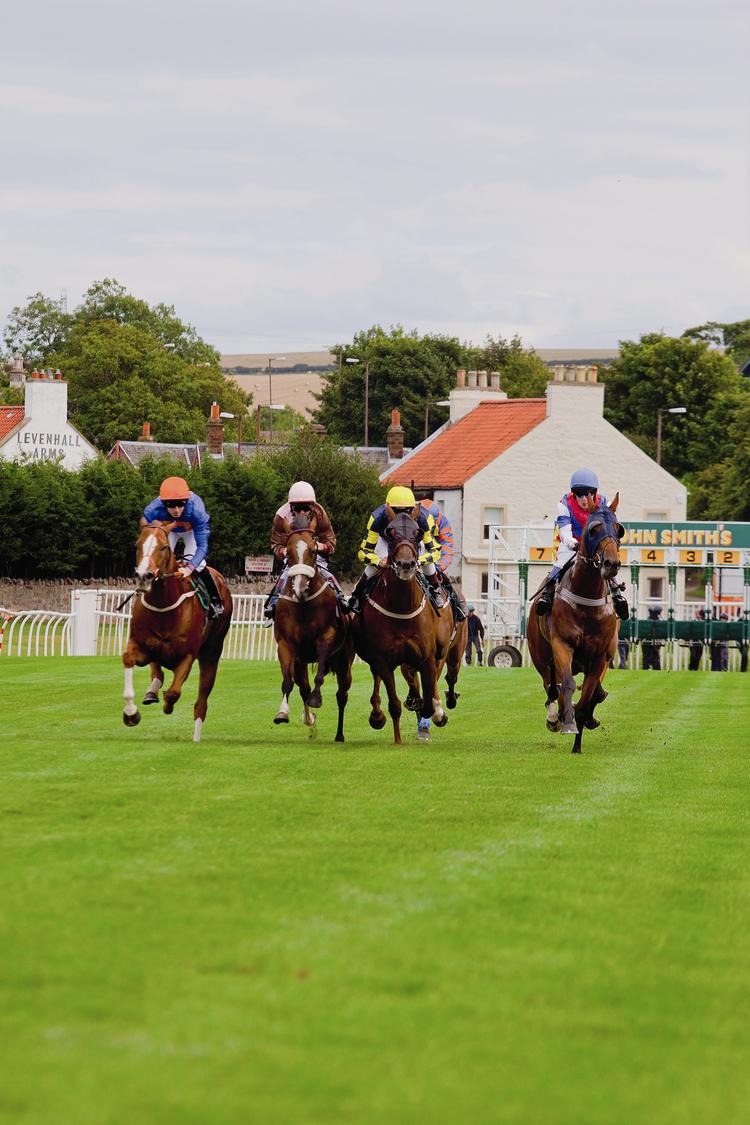 Tor wyścigów konnych w Musselburgh w East Lothian