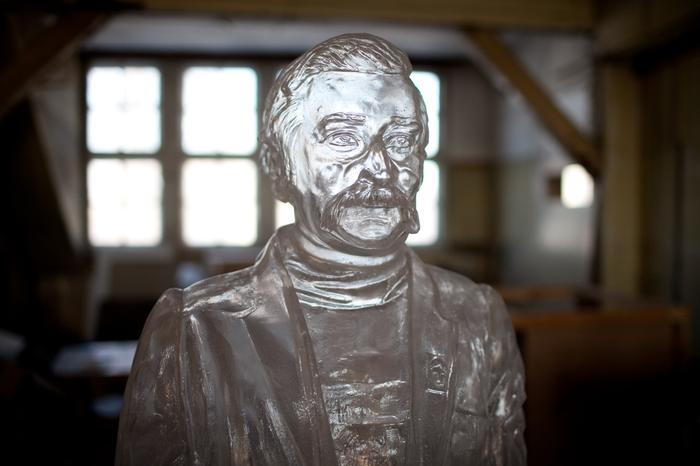 Rzeźbę Lecha Wałęsy autorstwa Grzegorza Klamana można obejrzeć na terenie jego dawnej pracowni w Stoczni Gdańskiej