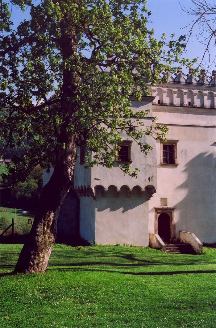 Pałac W Szymbarku