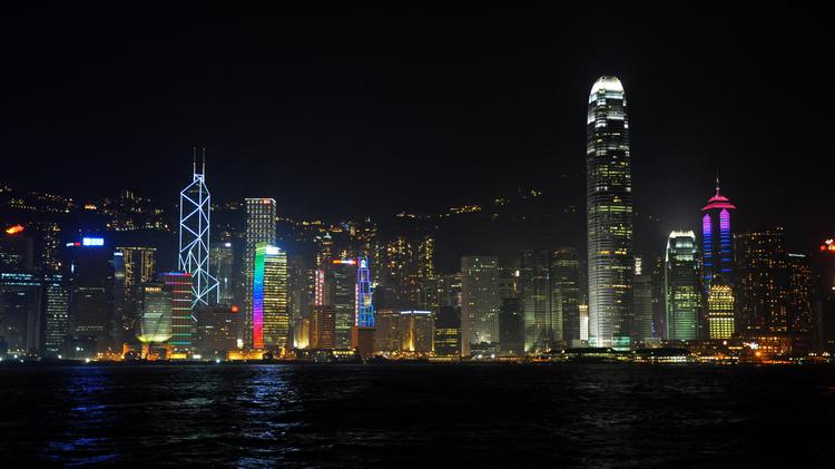 Nocna panorama Hongkongu