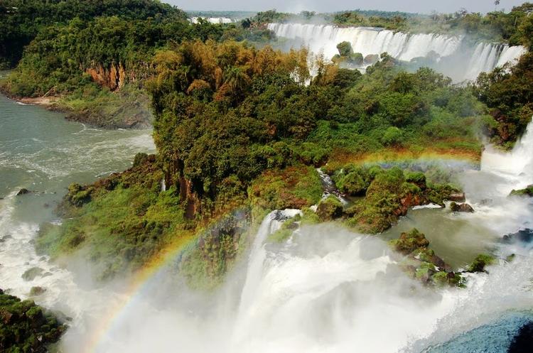 Tęcza nad Wodospadami Iguazu
