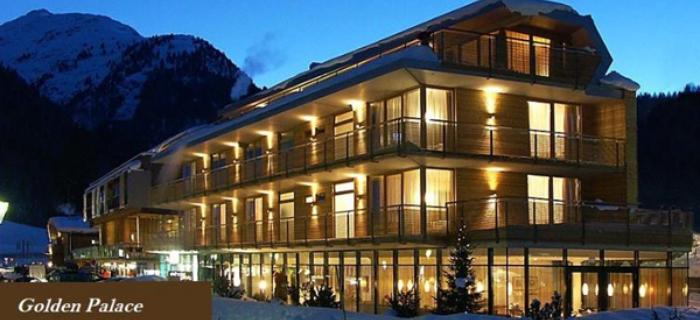Fikcyjny hotel Golden Palace