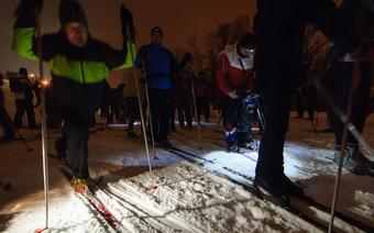 biegówki nocą narty