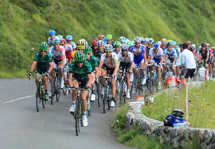 TOUR DE FRANCE