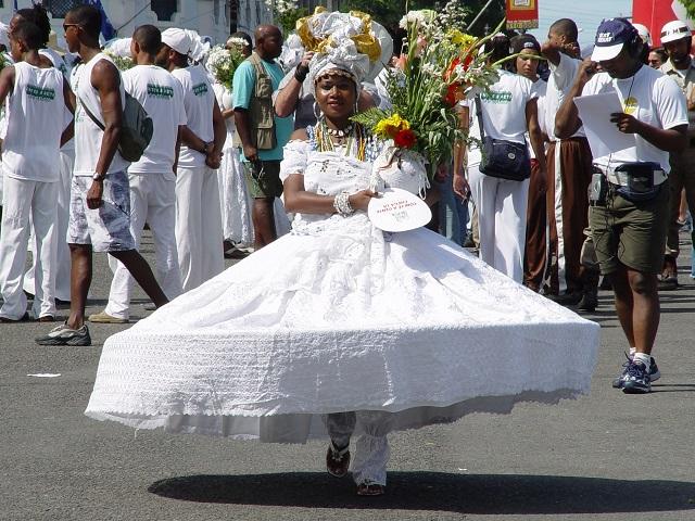  Tradycyjny strój kobiecy w Bahíi.