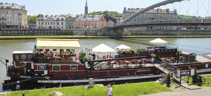 Kraków, barki i most nad Wisłą