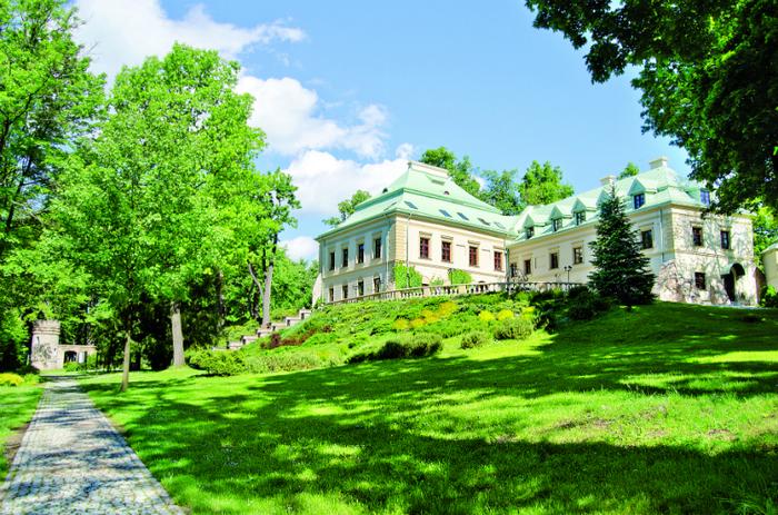Pałace i zamki w Polsce - pałac w Chlewiskach