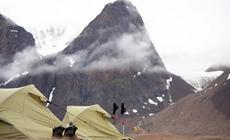 Buty trekkingowe, namiot - sprzęt górski