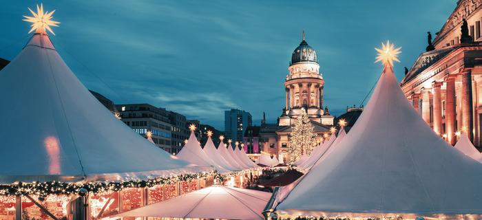 Jarmark bożonarodzeniowy na Gendarmenmarkt w Berlinie