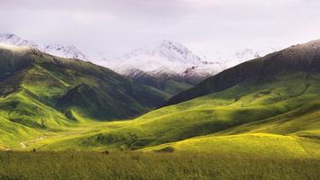 Kazachstan to kraj nie tylko stepów i jurt. Odkrywamy jego piękno