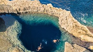 Malta: nurkowanie. Podpowiadamy, gdzie i kiedy nurkować na Malcie oraz na co uważać pod wodą