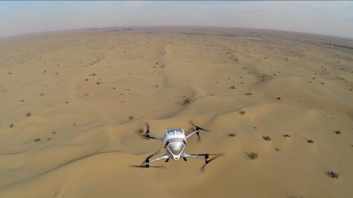 Dron Ehang 184 podczas testów w Dubaju