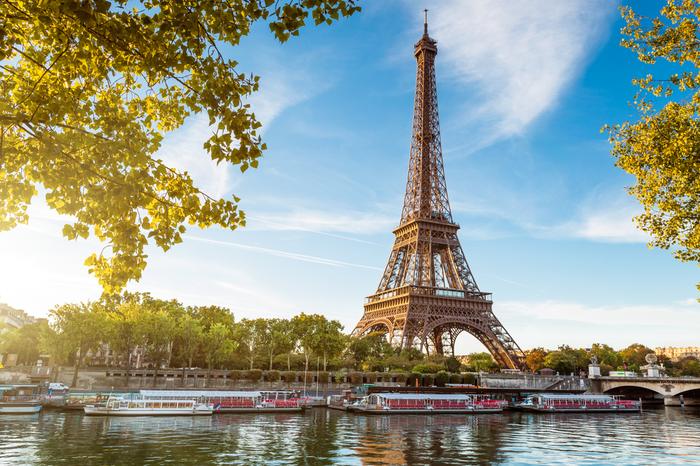 Wieża Eiffla - kilka ciekawych informacji na jej temat - Paryskie