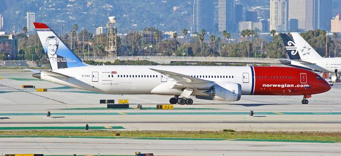 Samolot linii Norwegian na lotnisku w Los Angeles