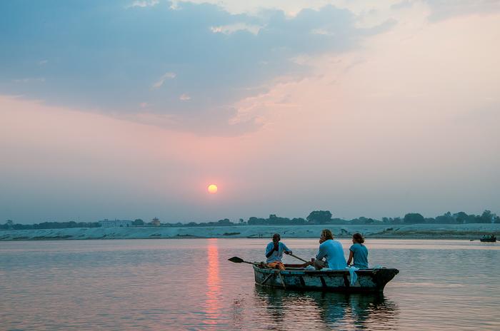 Rejs łodzią po Gangesie