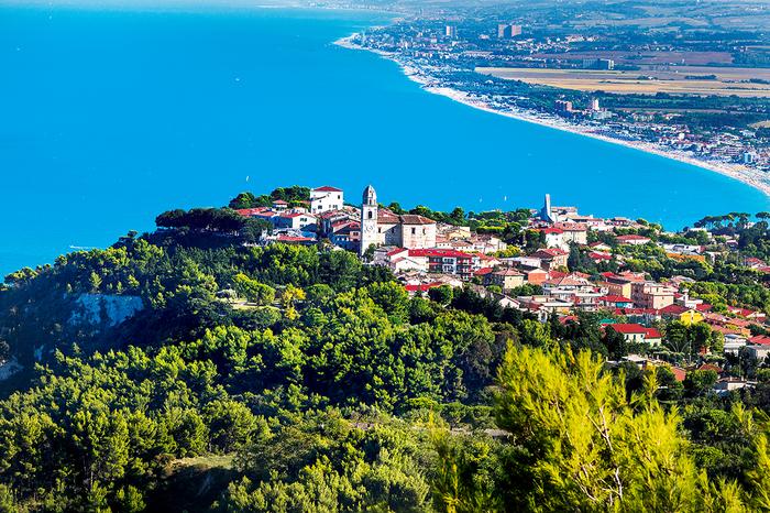 Region Marche to również 180 km wybrzeża Adriatyku