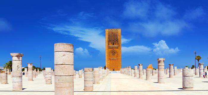 Wieża Hassana i kolumny pozostałe po meczecie Hassana