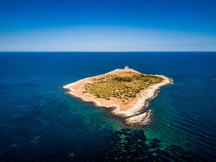 Włoska wyspa Isola delle Femmine do kupienia za milion euro