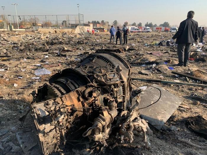 Miejsce katastrofy ukraińskiego samolotu w Iranie 
