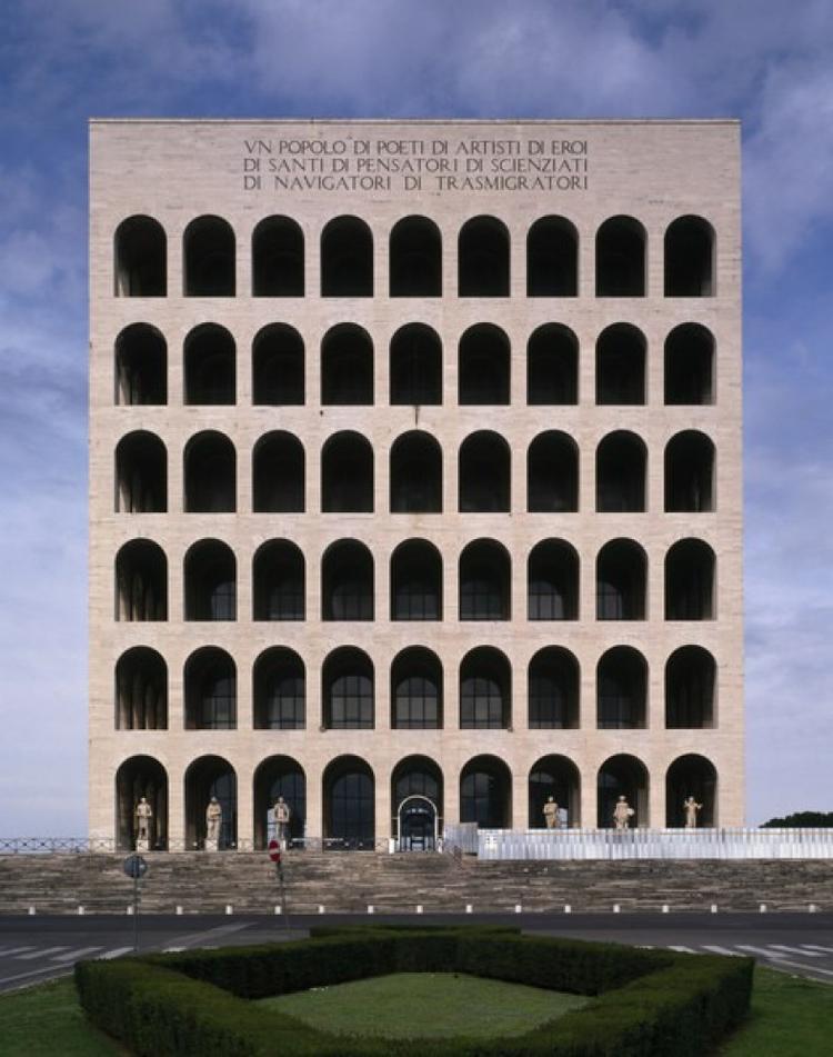 Rzym. Kwadratowe Koloseum