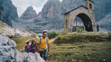 Trentino - trekking w Dolomitach. Poznaj trasy i schroniska z obłędną kuchnią