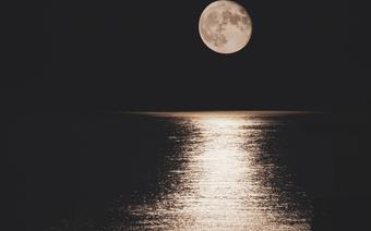 Pełnia Truskawkowego Księżyca/ zdjęcie poglądowe