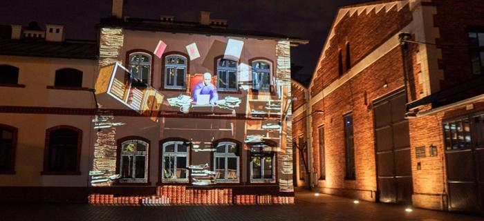 Europejska Noc Muzeów Kraków 2022. Muzeum Inżynierii i Techniki  zaprasza na mapping w ramach projektu „W LEMbiryncie przyszłości”